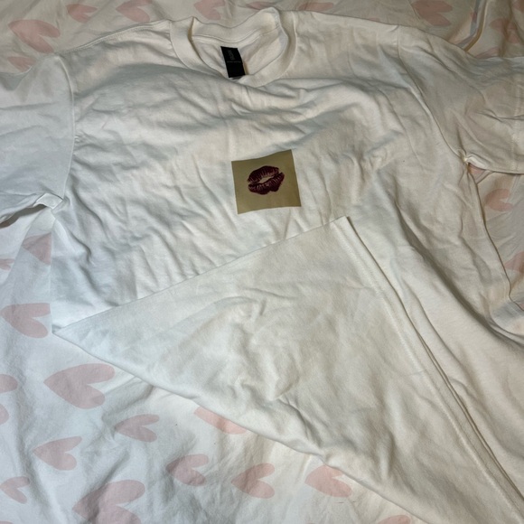 white basic oversized tee - Picture 2 of 4